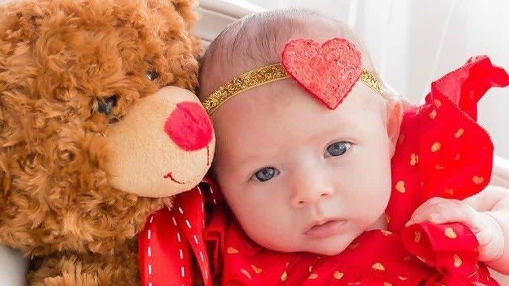 Luna La Bebita De Ximena Duque Estrena La Cabeza Rapada Y