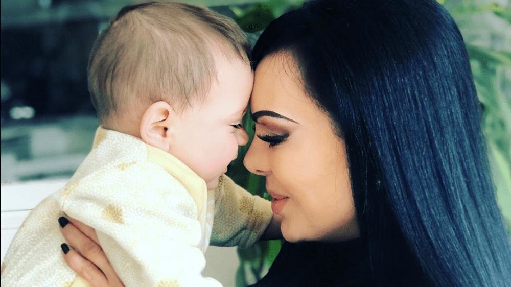 Julian Figueroa Se Enoja Con Su Madre Maribel Guardia Por Hacerle Esto A Su Hijito Mamaslatinas Com