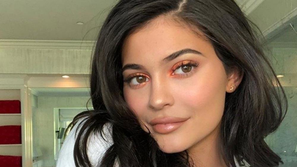 Kylie Jenner tiene una fortuna de 900 millones de dólares y así lo