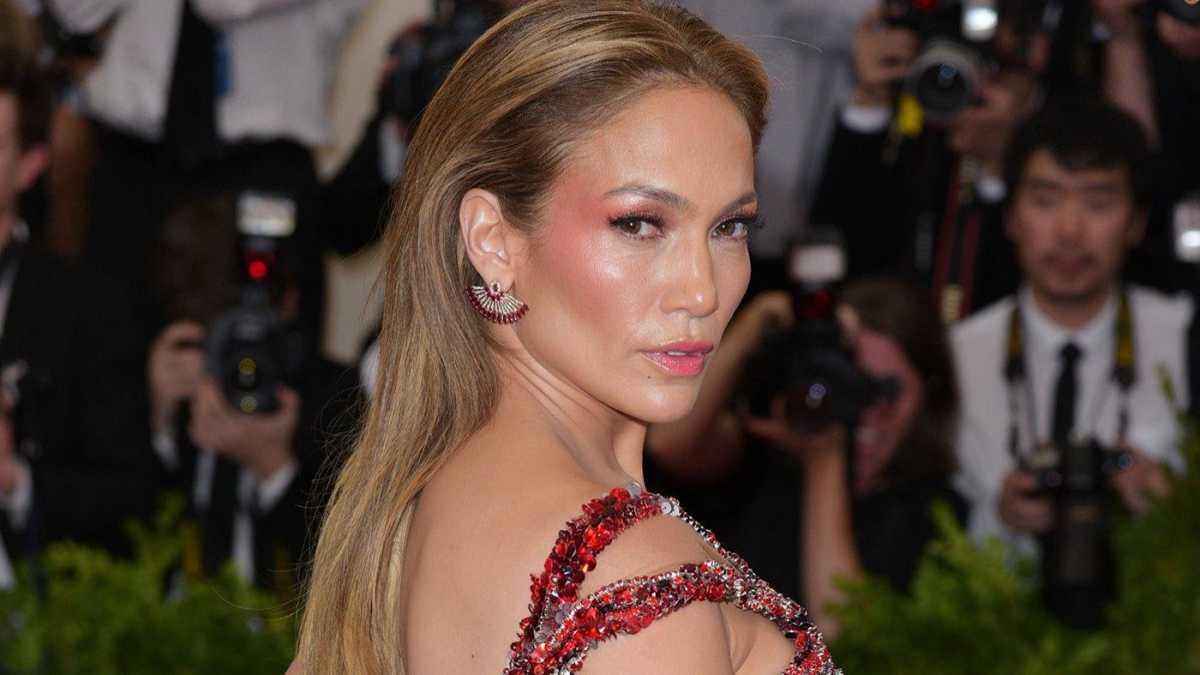 Jennifer Lopez's best booty moments of all time | MamasLatinas.com