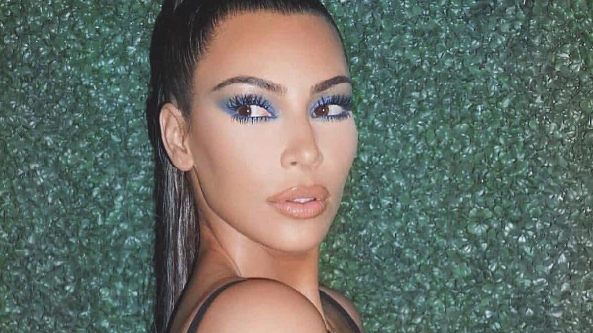 Kim Kardashian S Sheer Dress At The Pcas Will Make You Dizzy