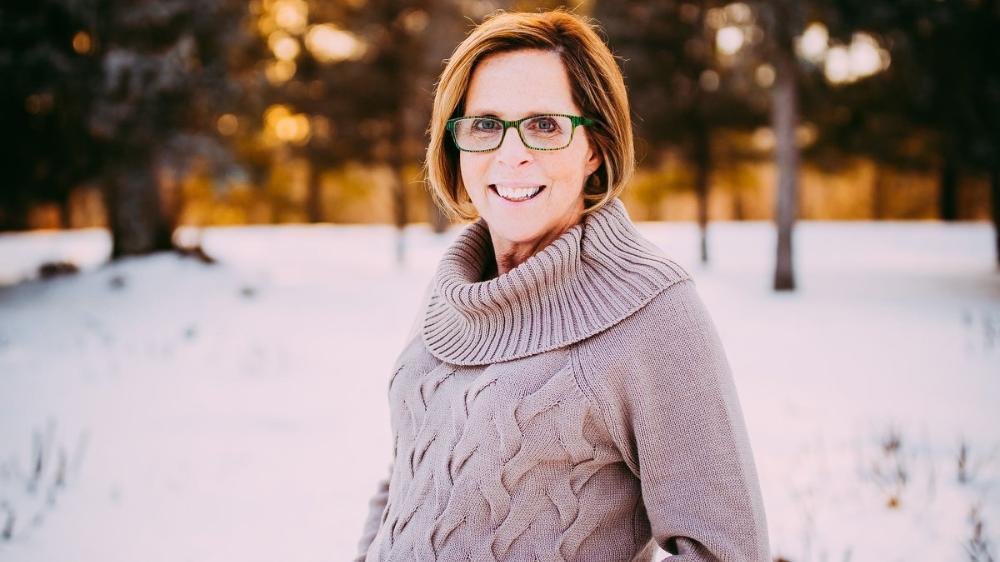 A 61 year old woman gives birth to her own grandchild | MamasLatinas.com