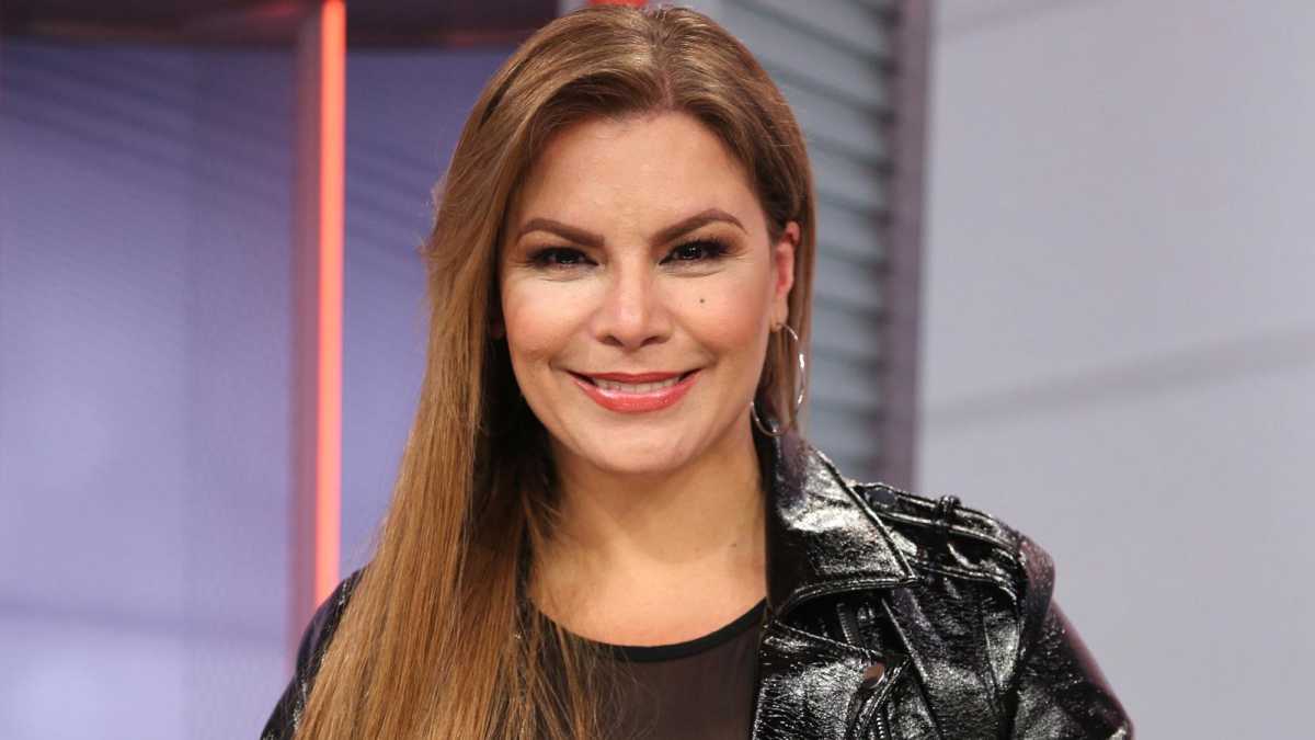 Olga Tañón sin pelos en la lengua en 'Reina de la Canción' |  MamasLatinas.com