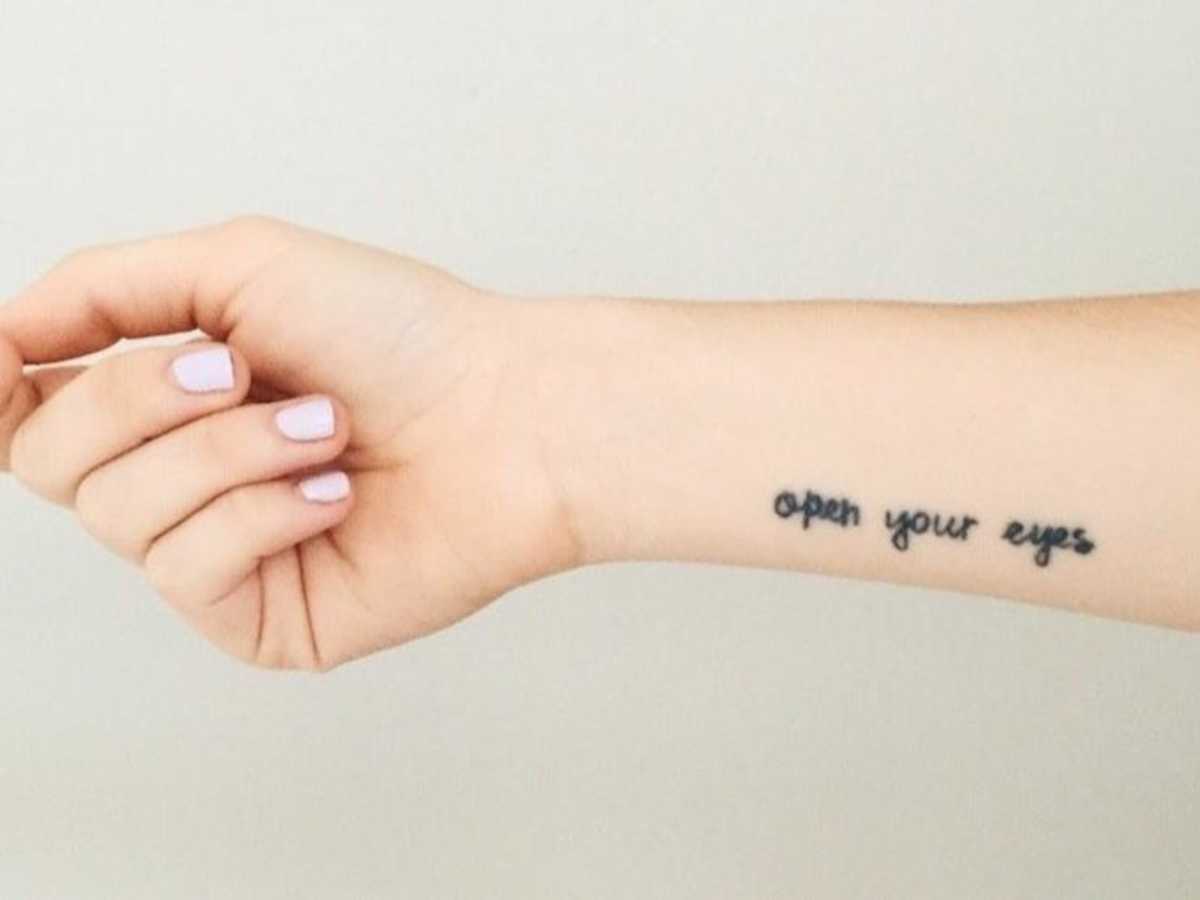 Wrist tattoos that are beautiful & inspiring 