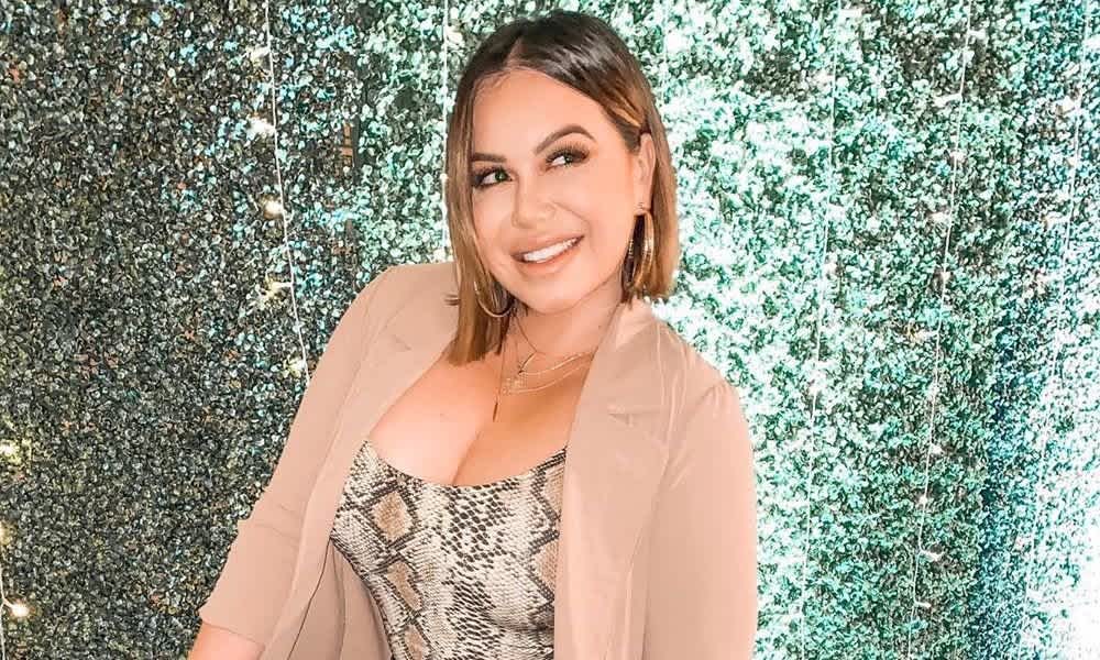 chiquis singing on christmas 2020 Chiquis Rivera Threw A Christmas Party Worthy Of The Kardashians Mamaslatinas Com chiquis singing on christmas 2020