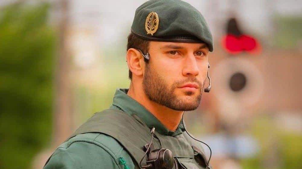 El guardia civil más hot de España que causa furor en redes ...