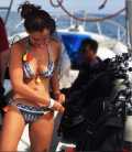 Carolina Miranda se prepara para bucear en las transparentes aguas de Cozumel, en México.