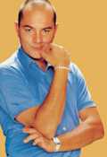 Julián Arango stole the show in the original version of 'Yo soy Betty, La Fea.'