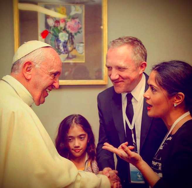 Tiene audiencia privada con el Papa Francisco.