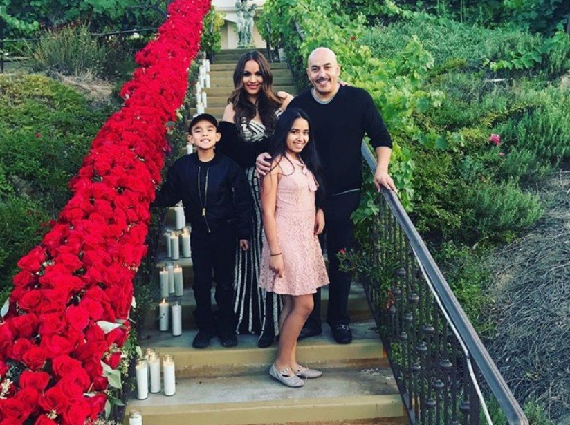 Lupillo Rivera y su exesposa Mayeli Alonso buscaron un nombre bicultural para su hijo.