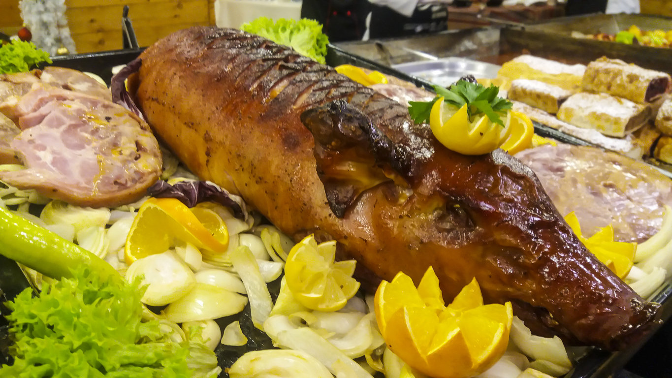 El lechón asado es otro de los platos tradicionales, sobre todo en el Caribe.