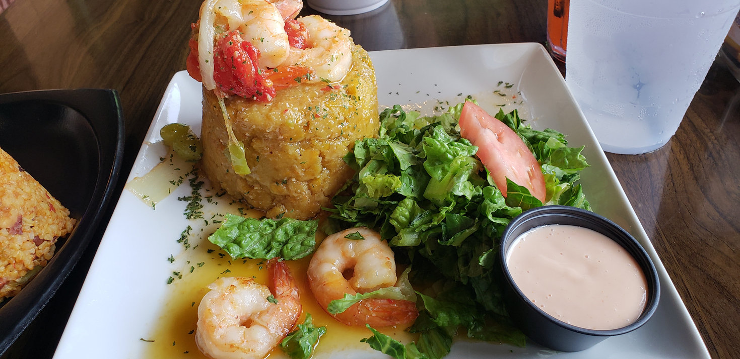 El mofongo tiene una combinación de sabores caribeños que te va a encantar.