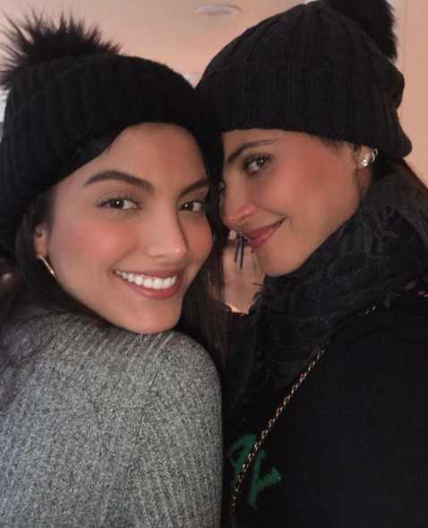 Si no conoces su historia jurarías que son hermanas. Si no conoces su historia jurarías que son hermanas.