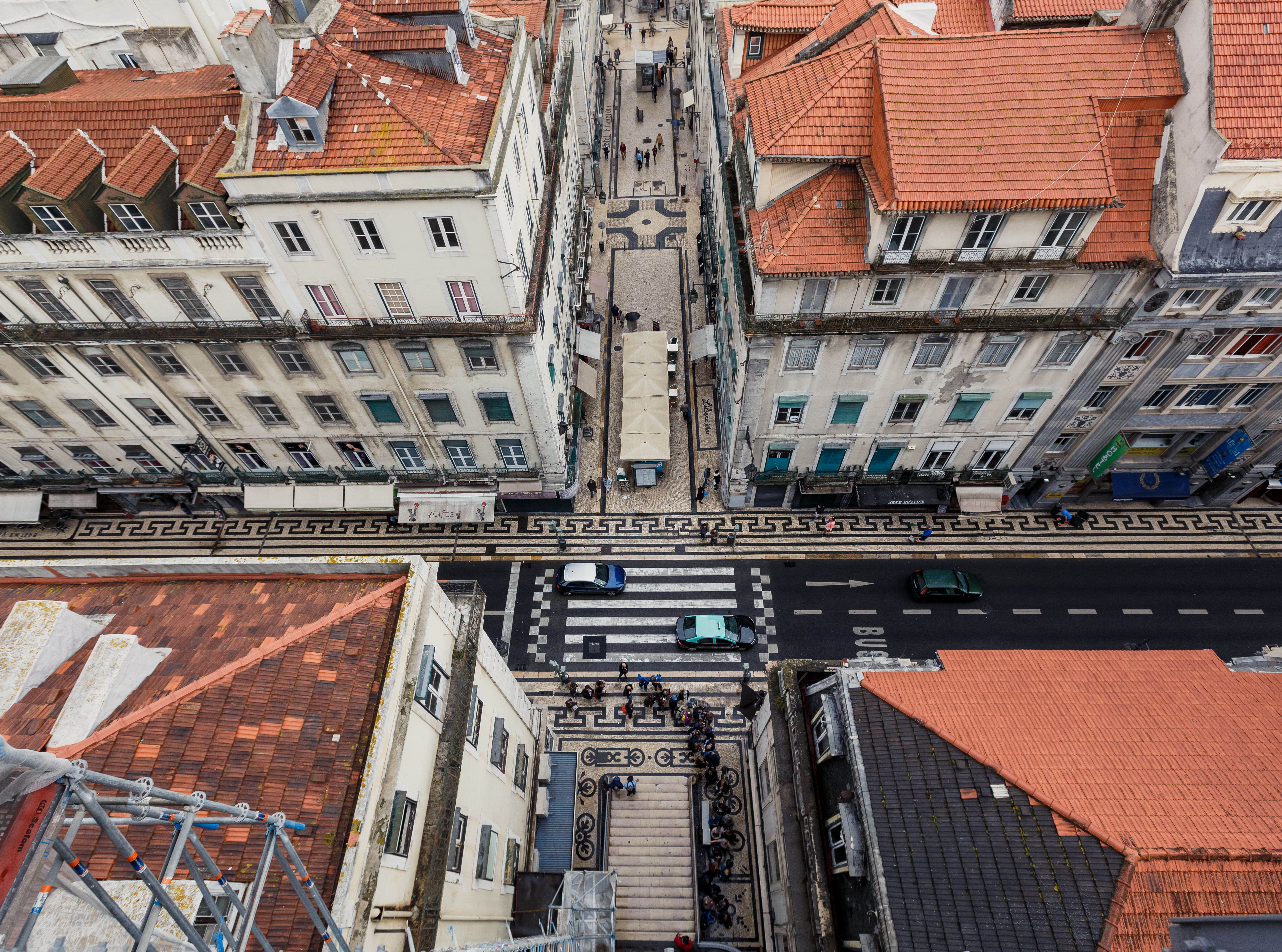 Bild för artikel - Färre köper bostad i Portugal
