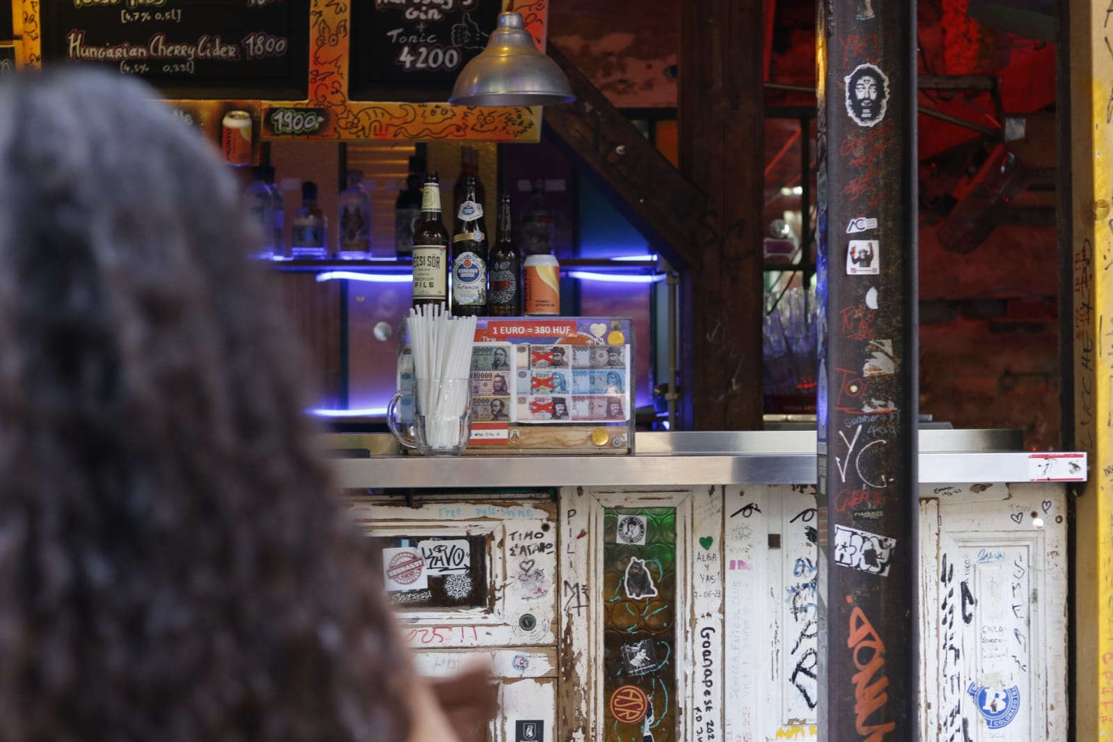 Europa_boedapest_SimplaKert_bar