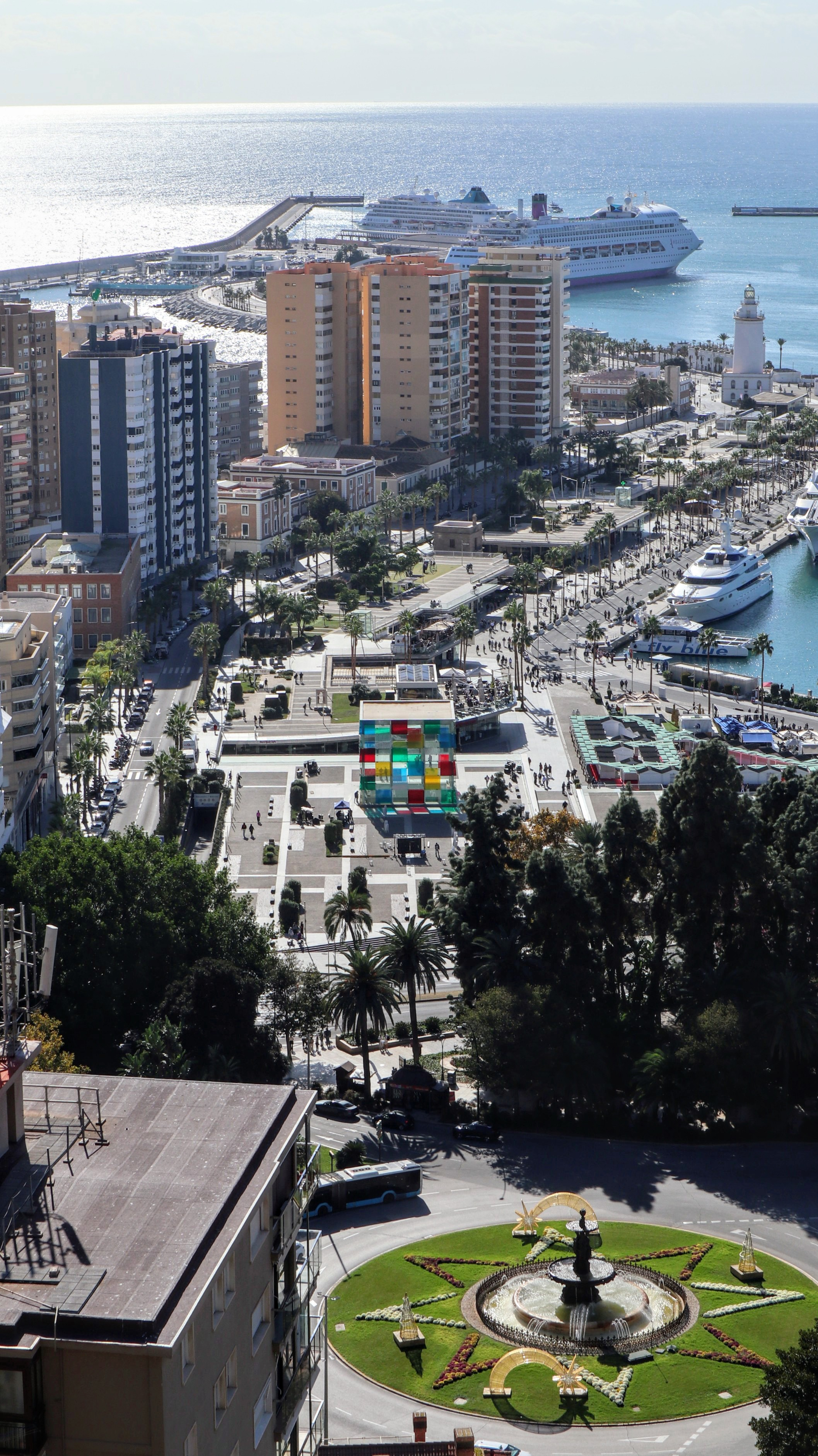 Europa_Spanje_Malaga_boulevard_uitzicht