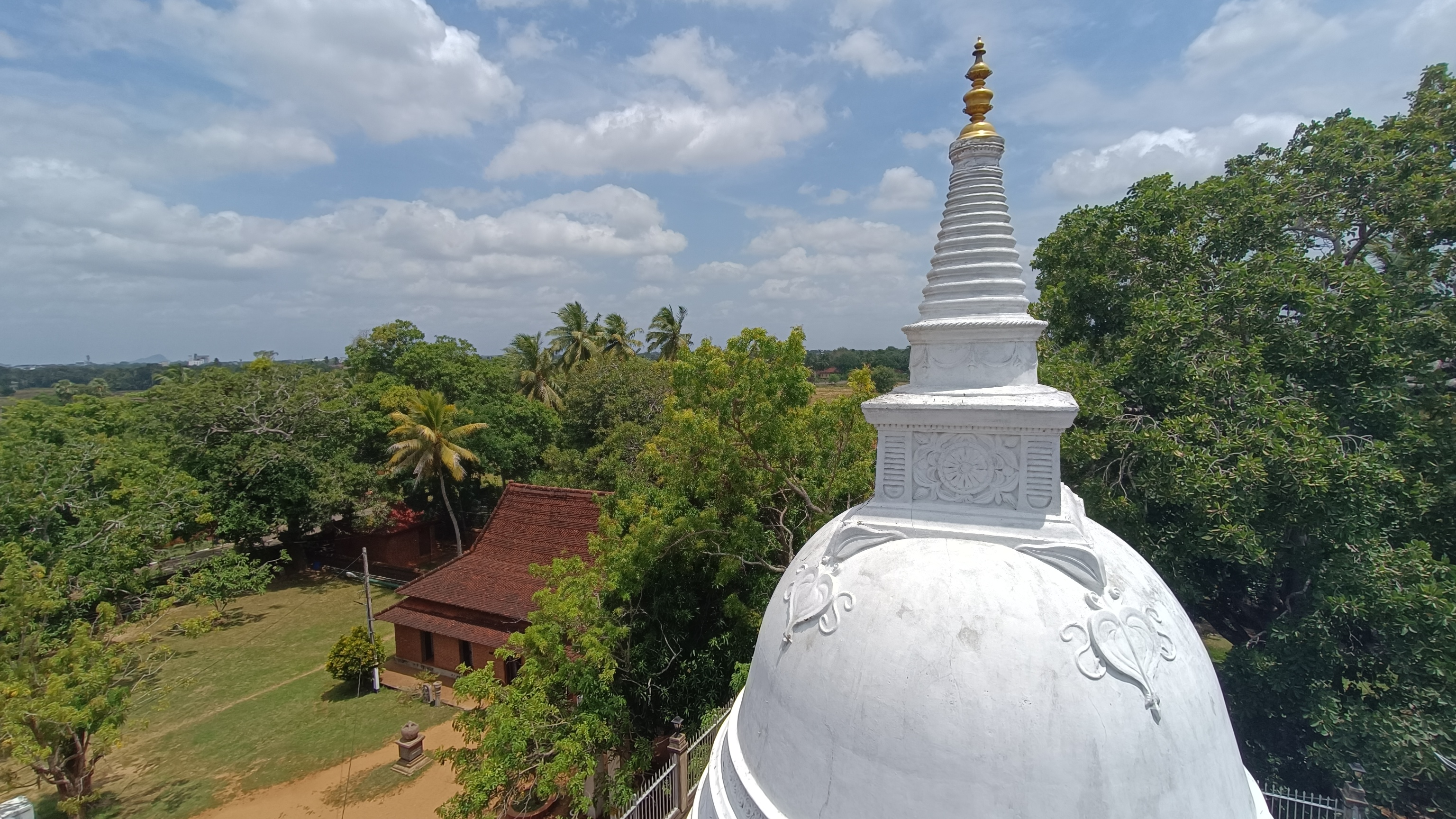 Sri Lanka - Anuradhapura - Temple View