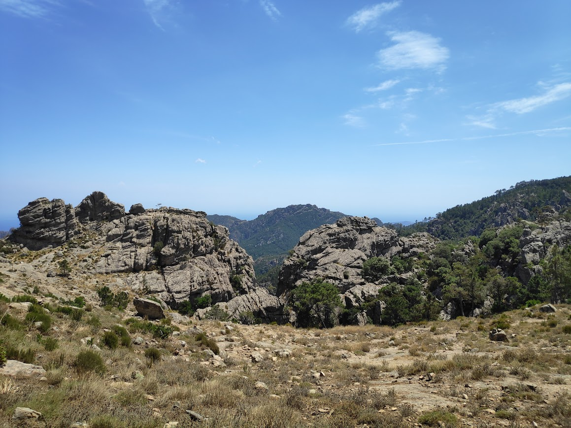 Corsica_waterval_wandeling_uitzicht