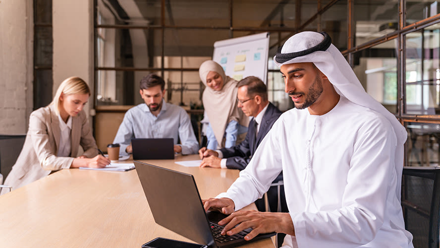 A Guide on How to Obtain a Marketing Management License in Dubai