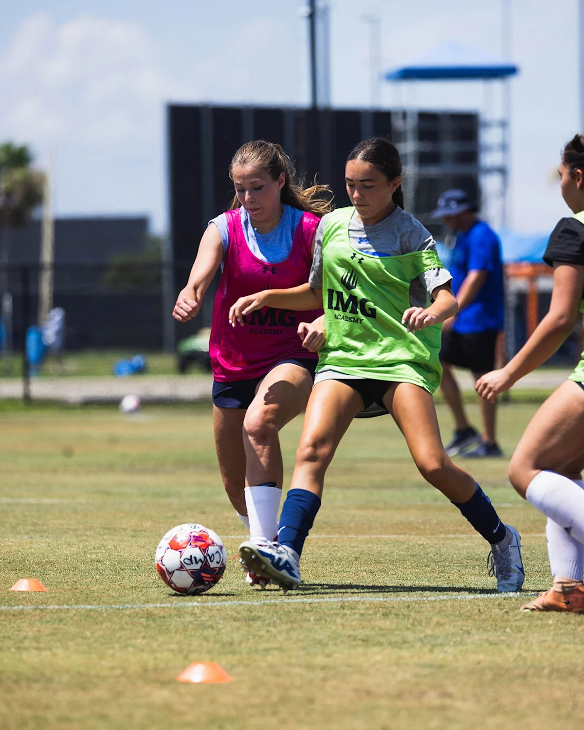 img-girls-soccer-camp-1