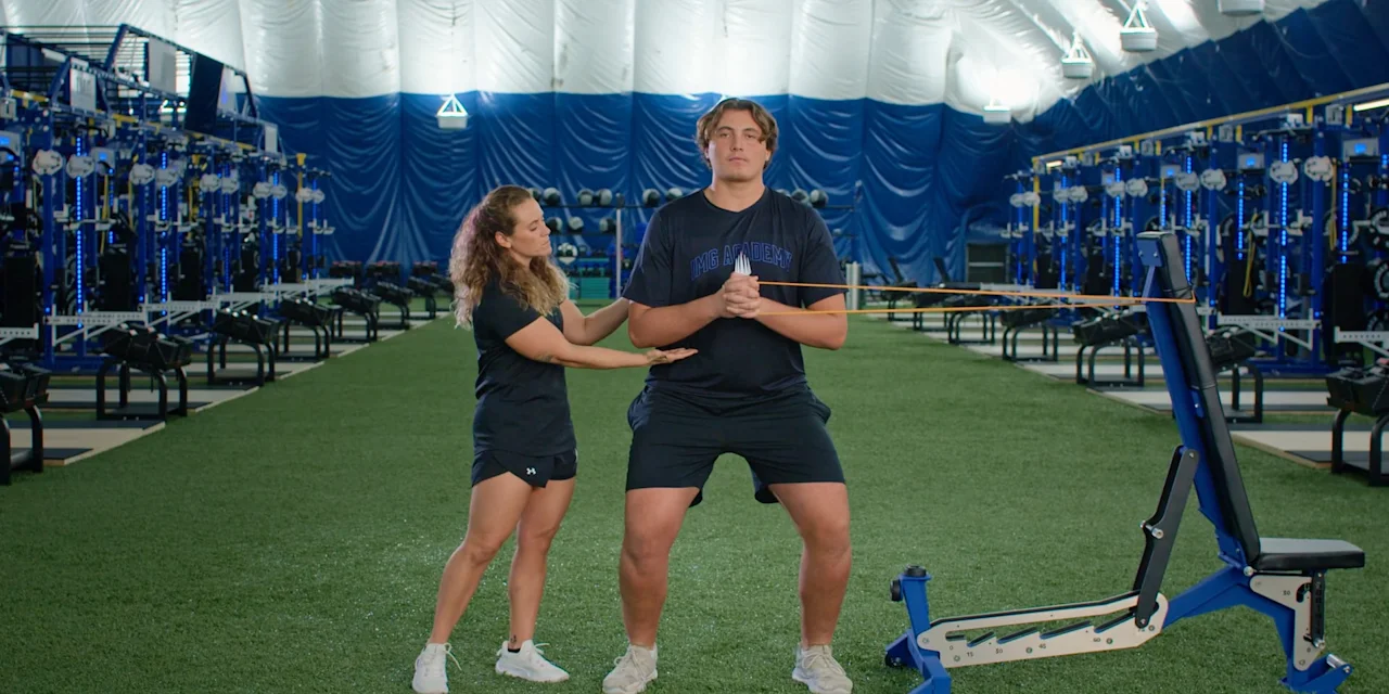 Lower Back Exercise: Pallof Press With ABC