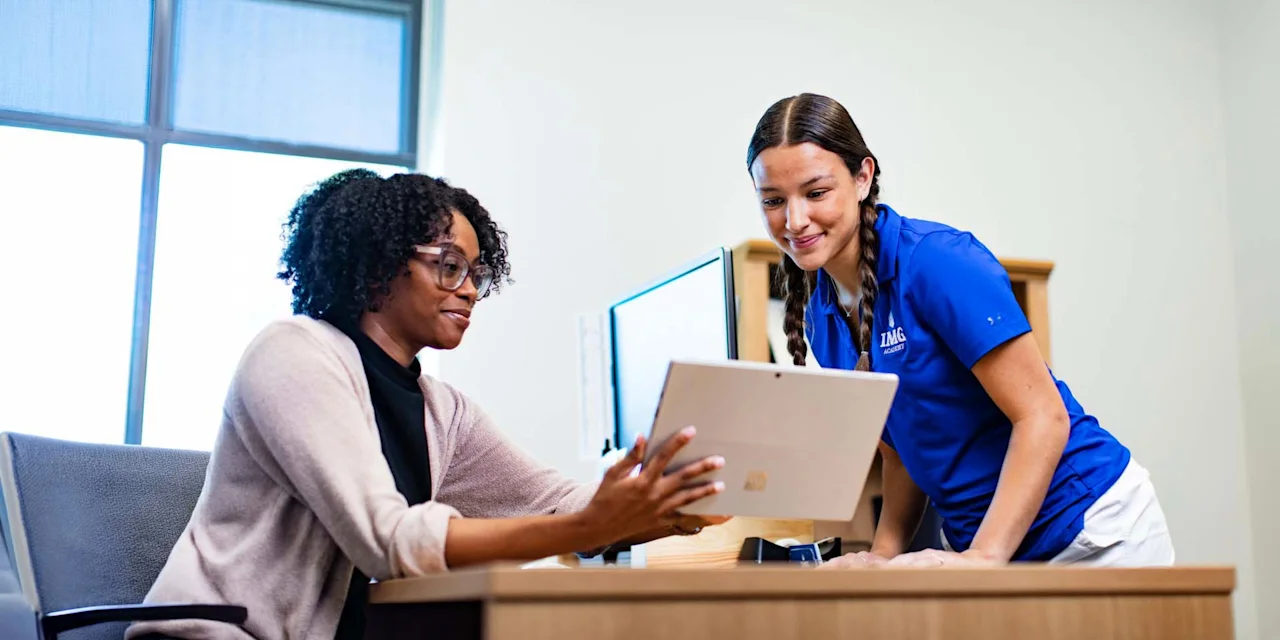 Smart Credit Moves: Understanding Credit for Students