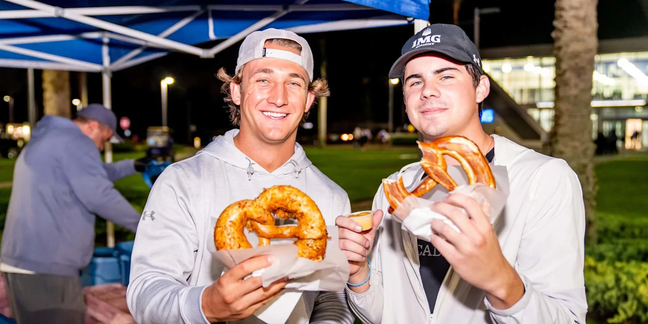 Post-Exercise Snacks: How Athletes Should Fuel for Recovery