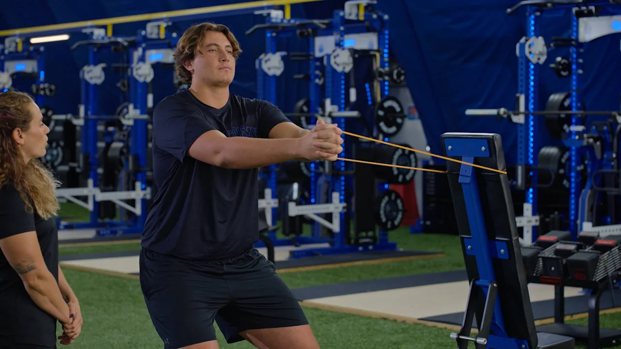 Corrective Exercise: Pallof Press