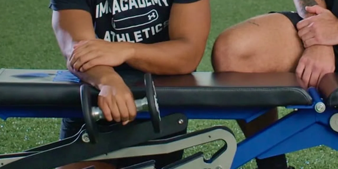 Tennis Elbow Exercise: Eccentric Wrist Extension