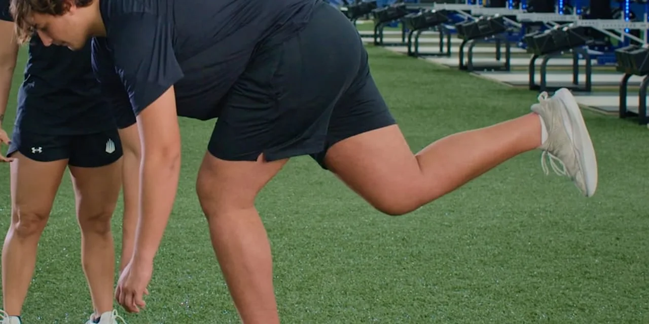 ACL Exercise: Single-Leg RDL With Balance
