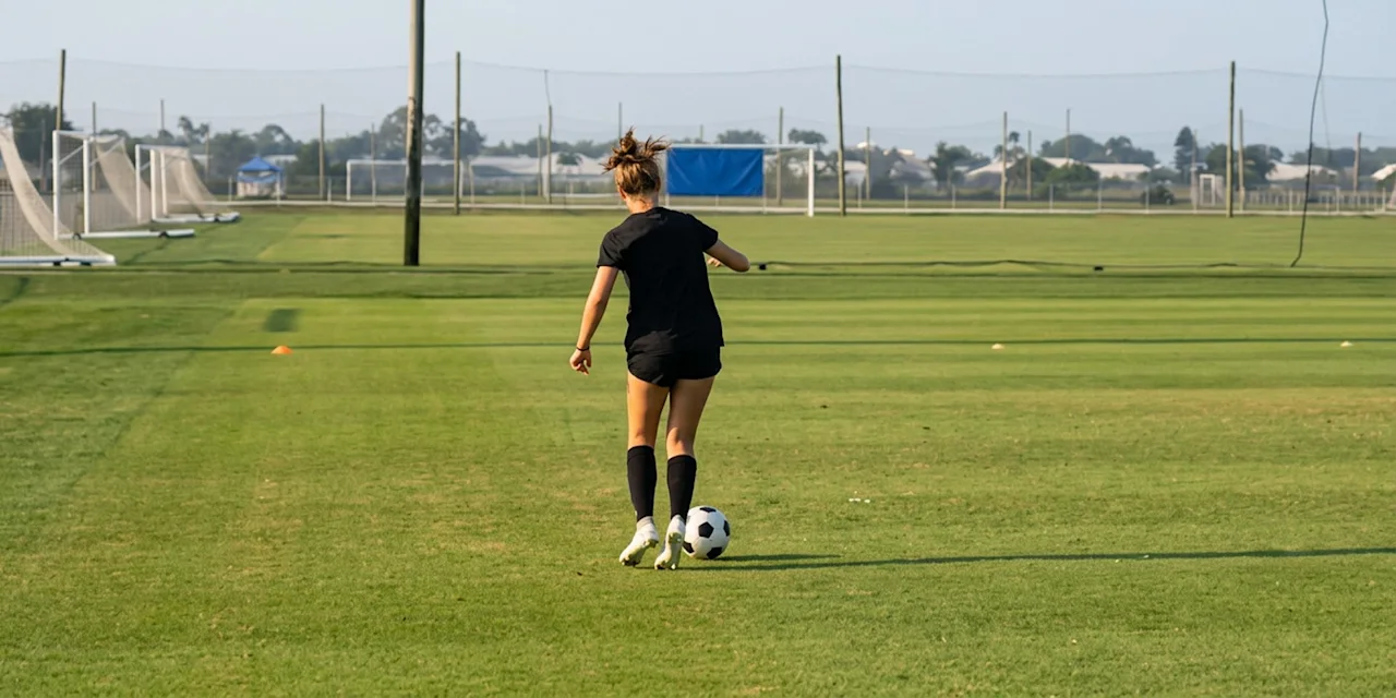 Inside-Outside Touches: Soccer Foot Skills for Direction