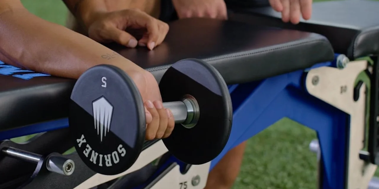 Golfer’s Elbow Exercise: Wrist Flexion