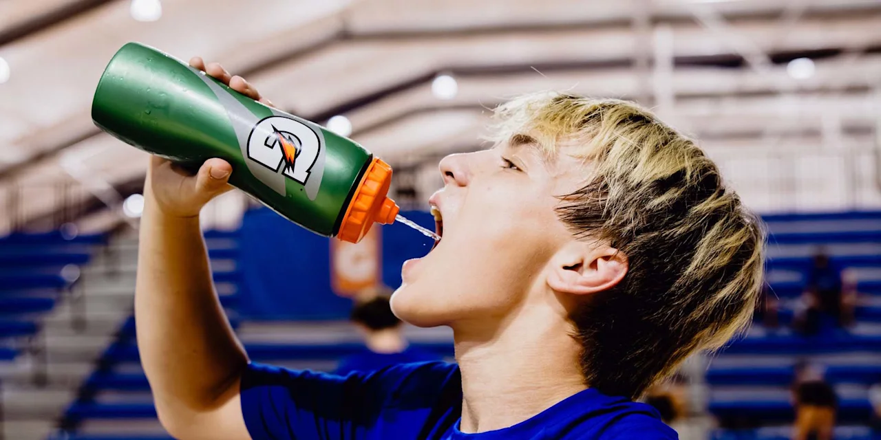 Hydration Calculation: How Much Water Athletes Need