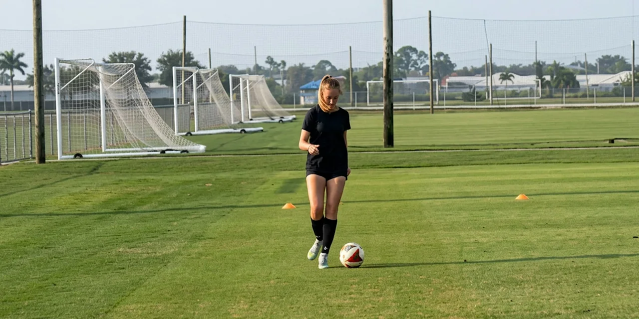 Rollover Touches: Dribbling Soccer Drill With the Sole