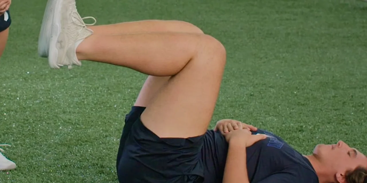 Lower Back Exercise: Abdominal Brace With Toe Tap