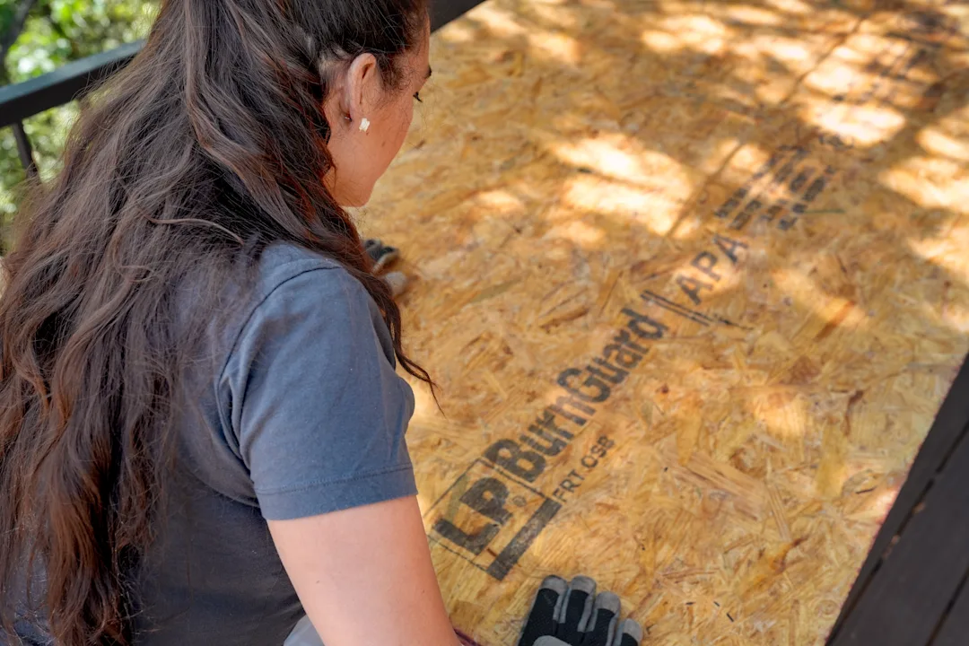 Learn how fire risk increases in the summer and how LP® FlameBlock® Fire-Rated Sheathing and LP BurnGuard™ FRT OSB products are designed to help provide fire-resistant product options and resilience in homes.