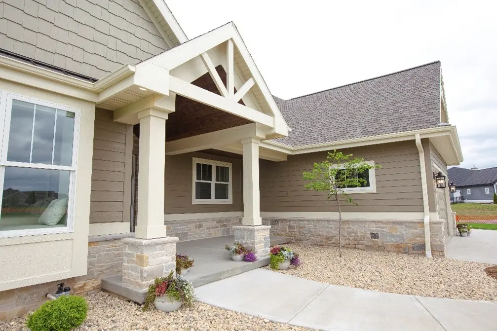 LP® SmartSide® ExpertFinish® Lap Siding Color Timberland Suede