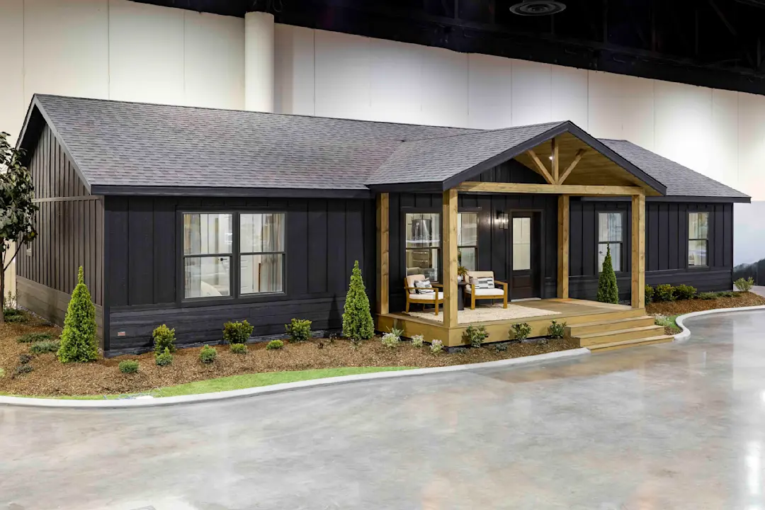 54tem28563ah22_the_pulse_berkshire_hathaway_2022_apr_002
