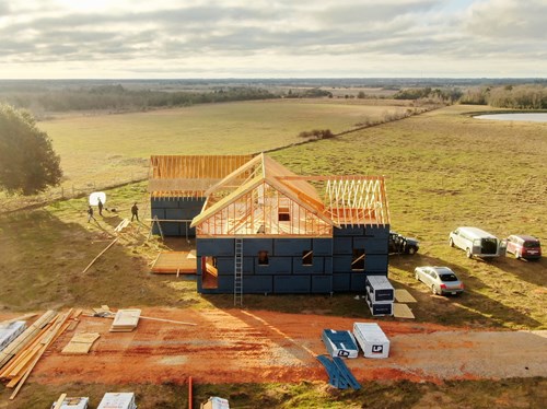 lp-building-solutions-modern-farmhouse-built_texas