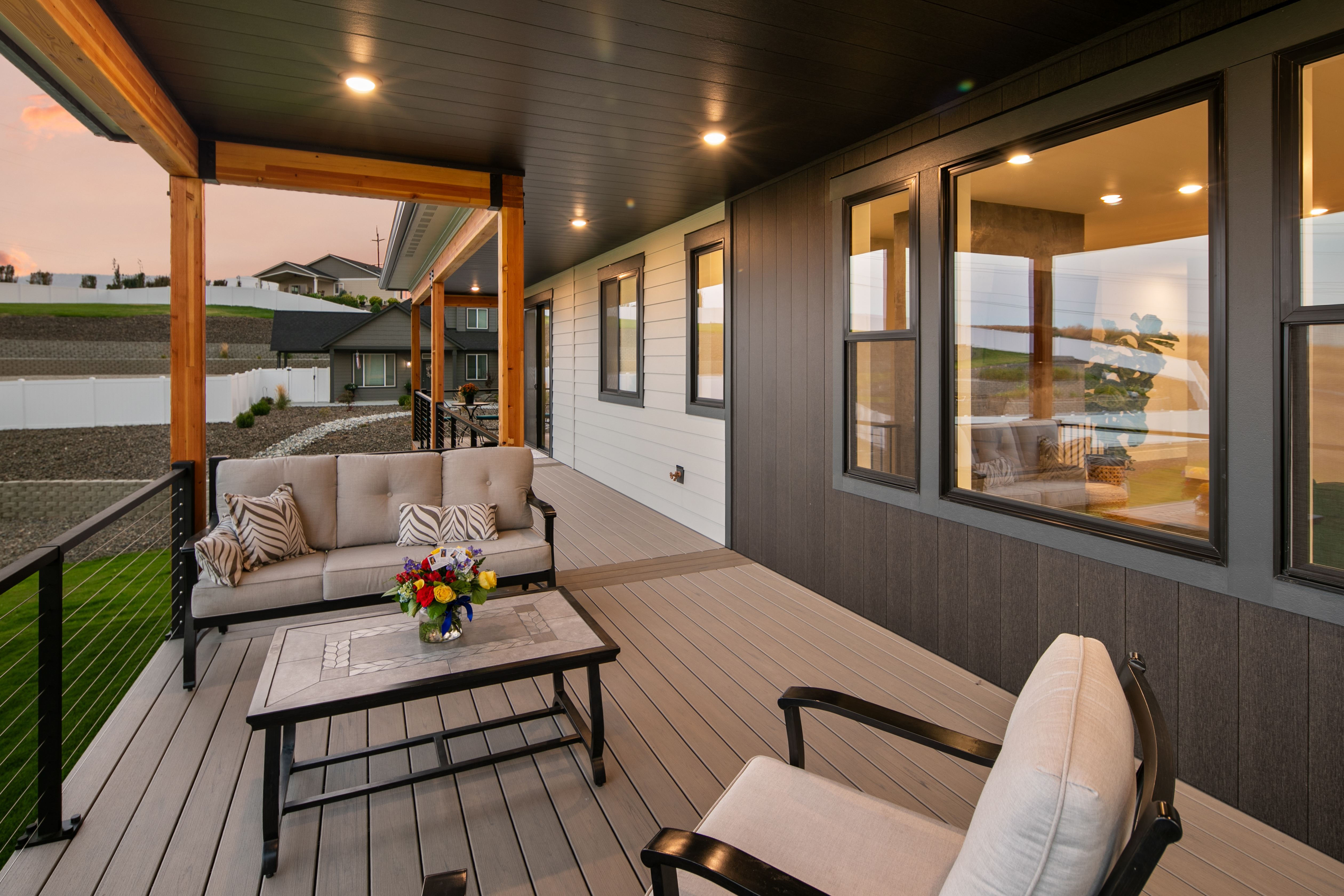 Ｌａｎｄｓｃａｐｅ　ＬＳＢ２０５ Fall Exterior Design Ideas with LP® SmartSide® ExpertFinish