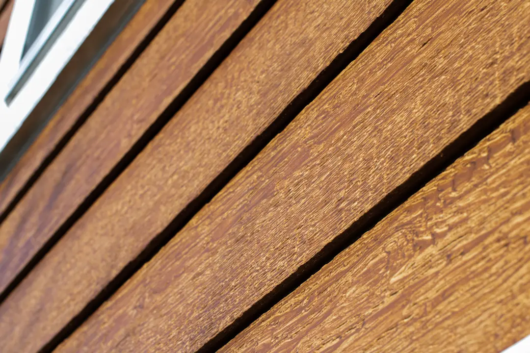 close up of brown siding in lp naturals collection