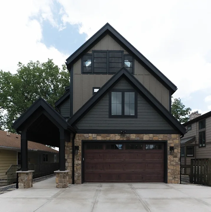 LP® SmartSide® ExpertFinish® Board and Batten Style Siding Color Timberland Suede with Abyss Black Trim