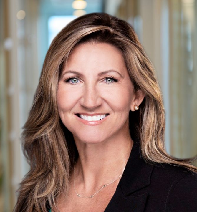 Lynn Cobb