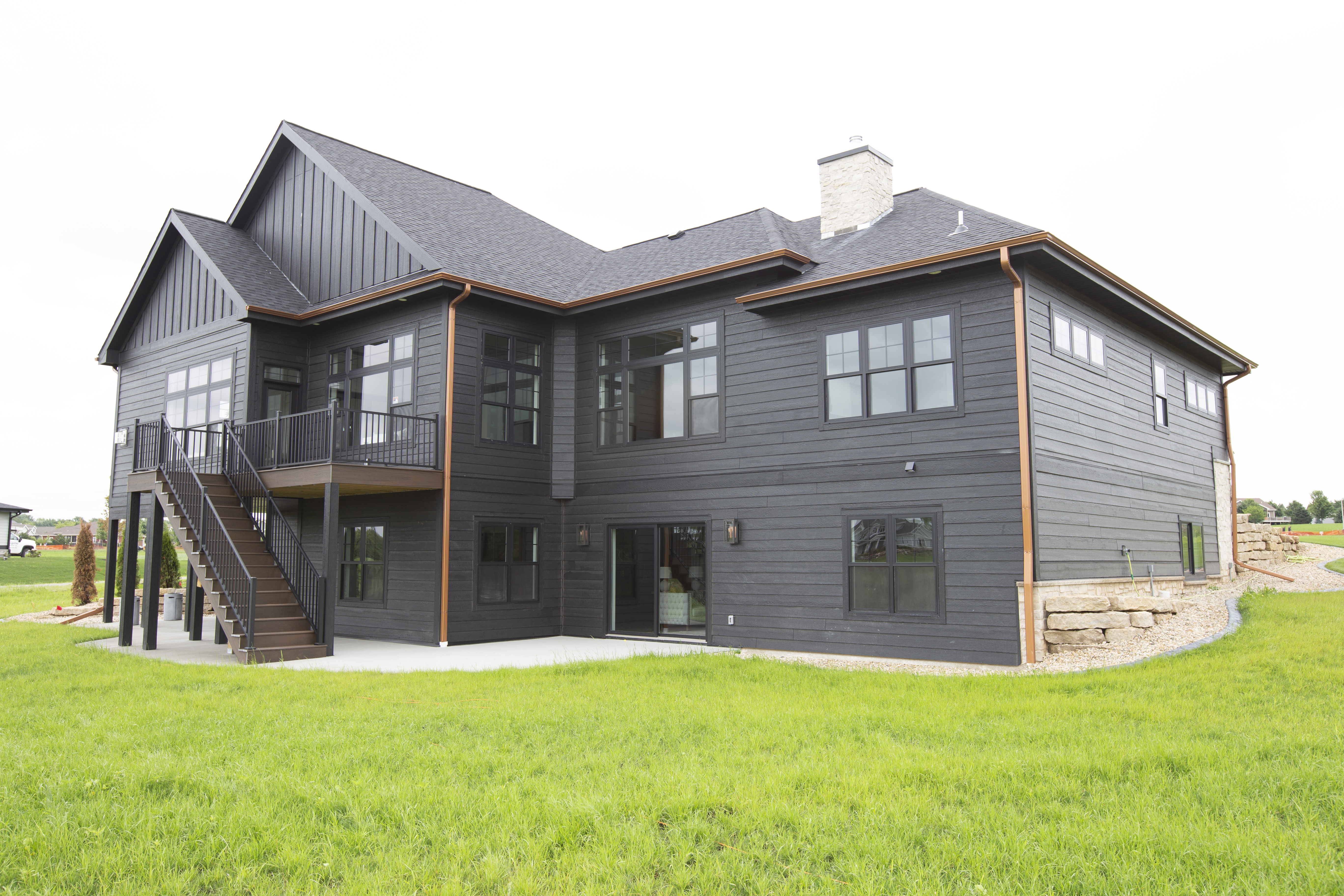 Upgrade Your Exterior Siding with High Performance 4x8 Panel Siding
