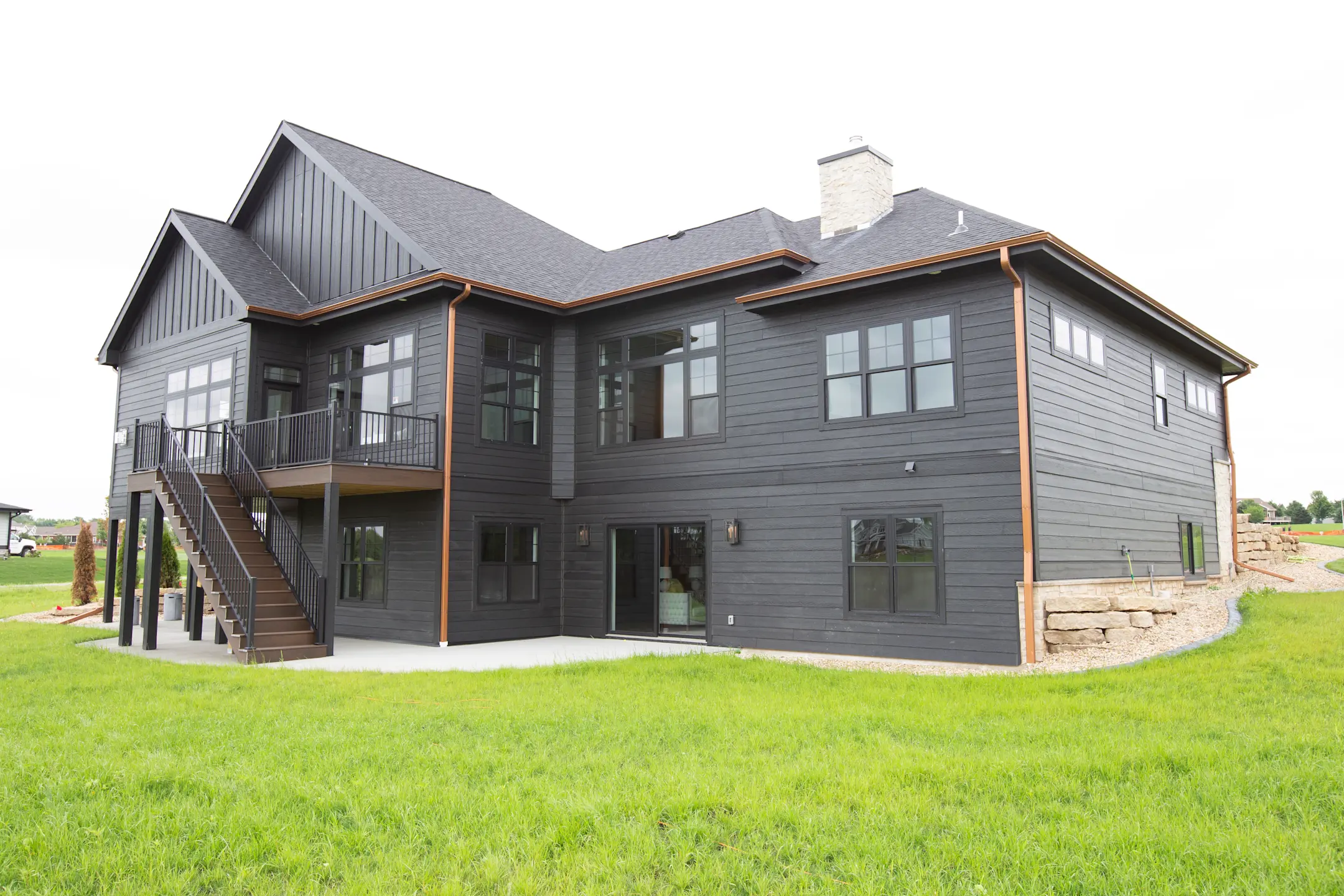 LP Abyss Black siding shown on a home.