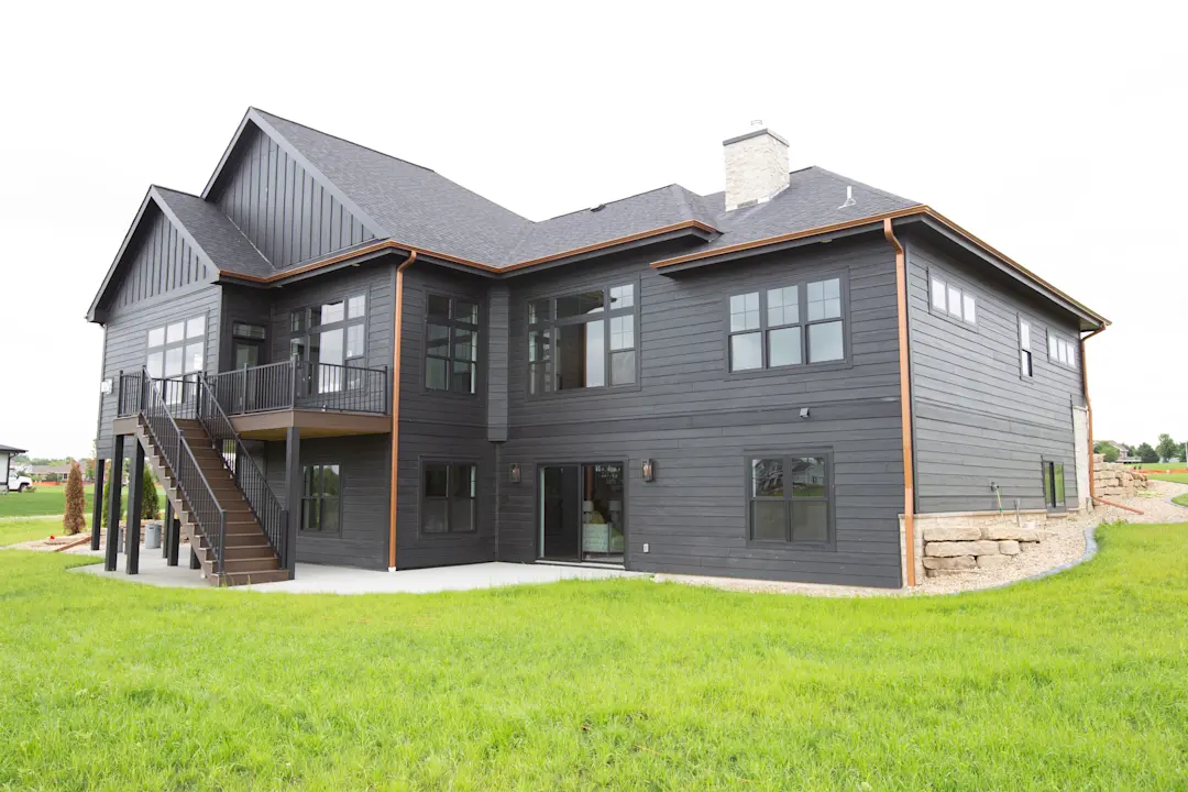 LP Abyss Black siding shown on a home.