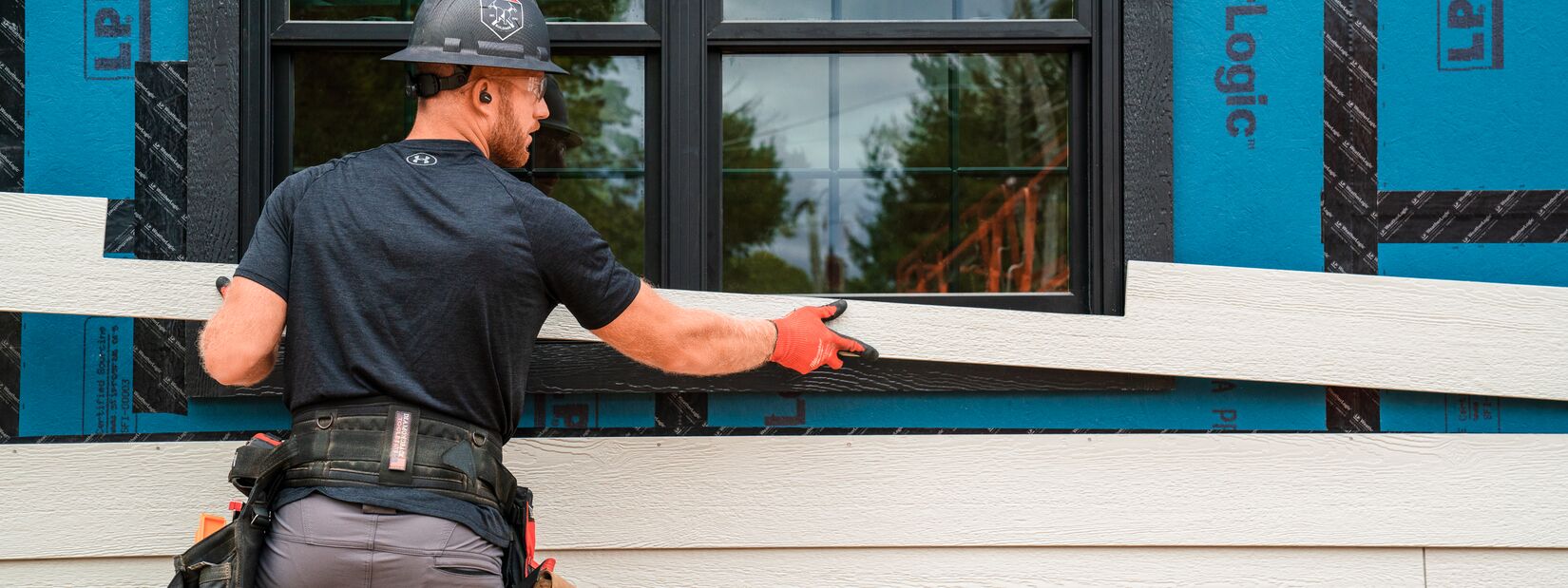 Siding a home