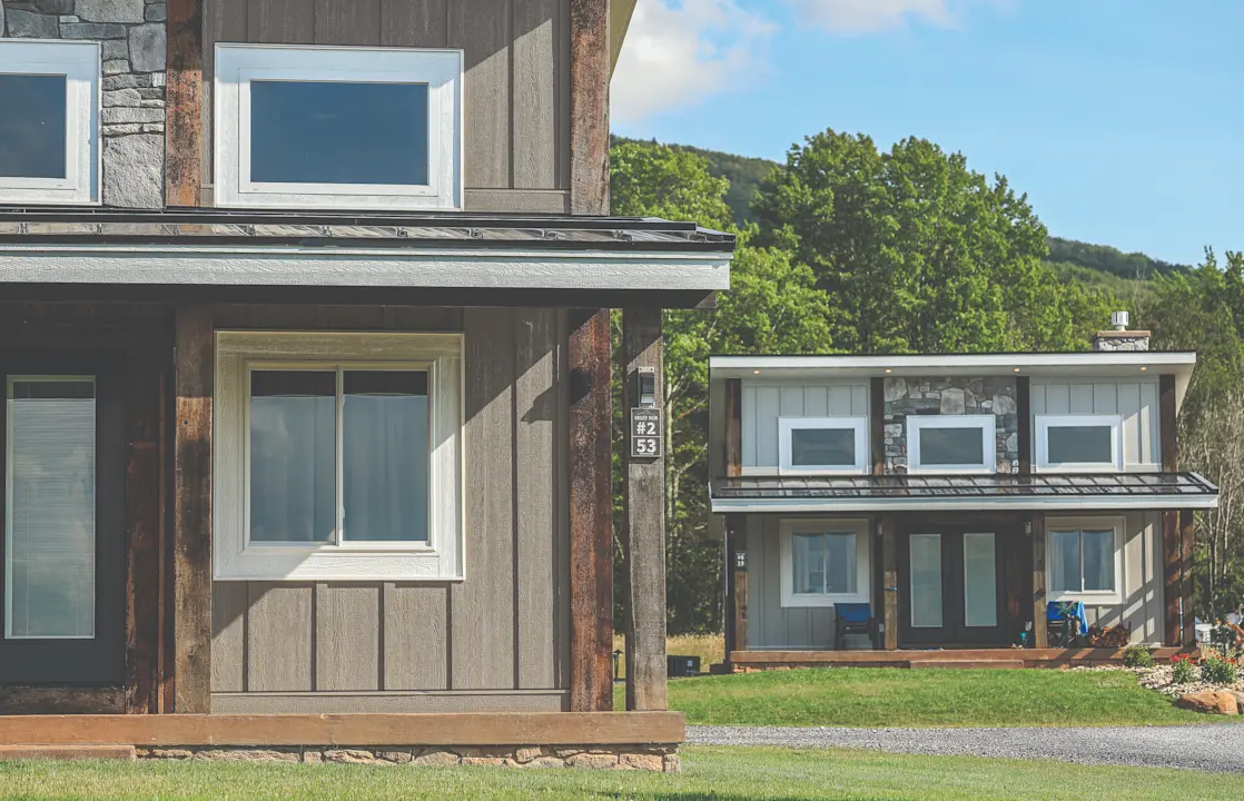 Image of LP® SmartSide® ExpertFinish® Trim & Siding color Timberland Suede on a home.