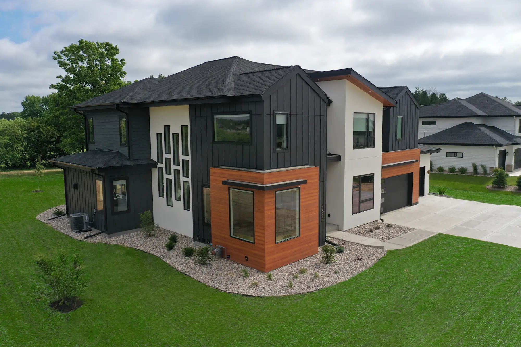 See Top Exterior Trends Duplex IMG
