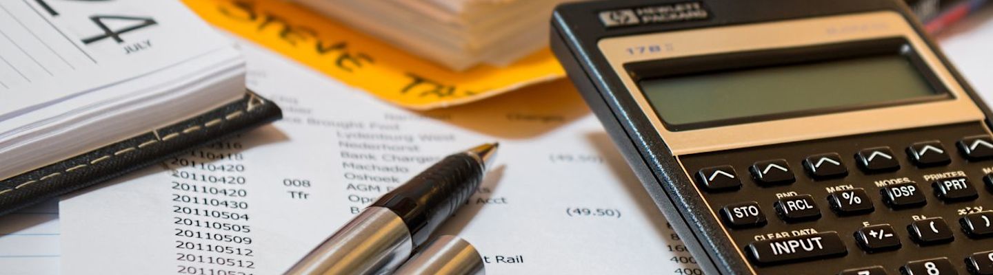 A picture of a calculator